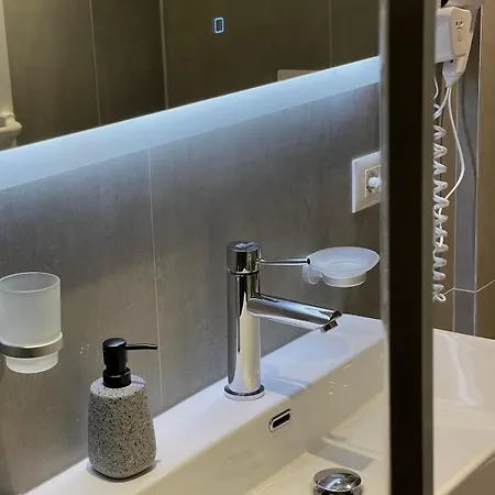 Appartamento Lovely Blue Center Tirana