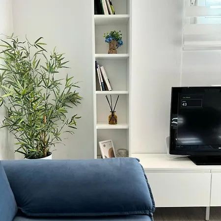 Apartment Lovely Blue Center By Pikhost