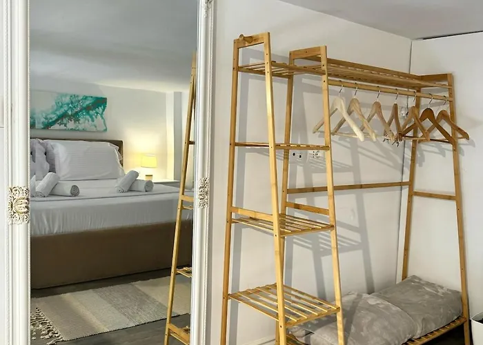 Apartment Lovely Blue Center By Pikhost Tirana